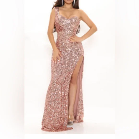 green emerald velvet dress High Life Rose Gold Sequin Square Neck Split Front Maxi Dress – Club L  London main image 0